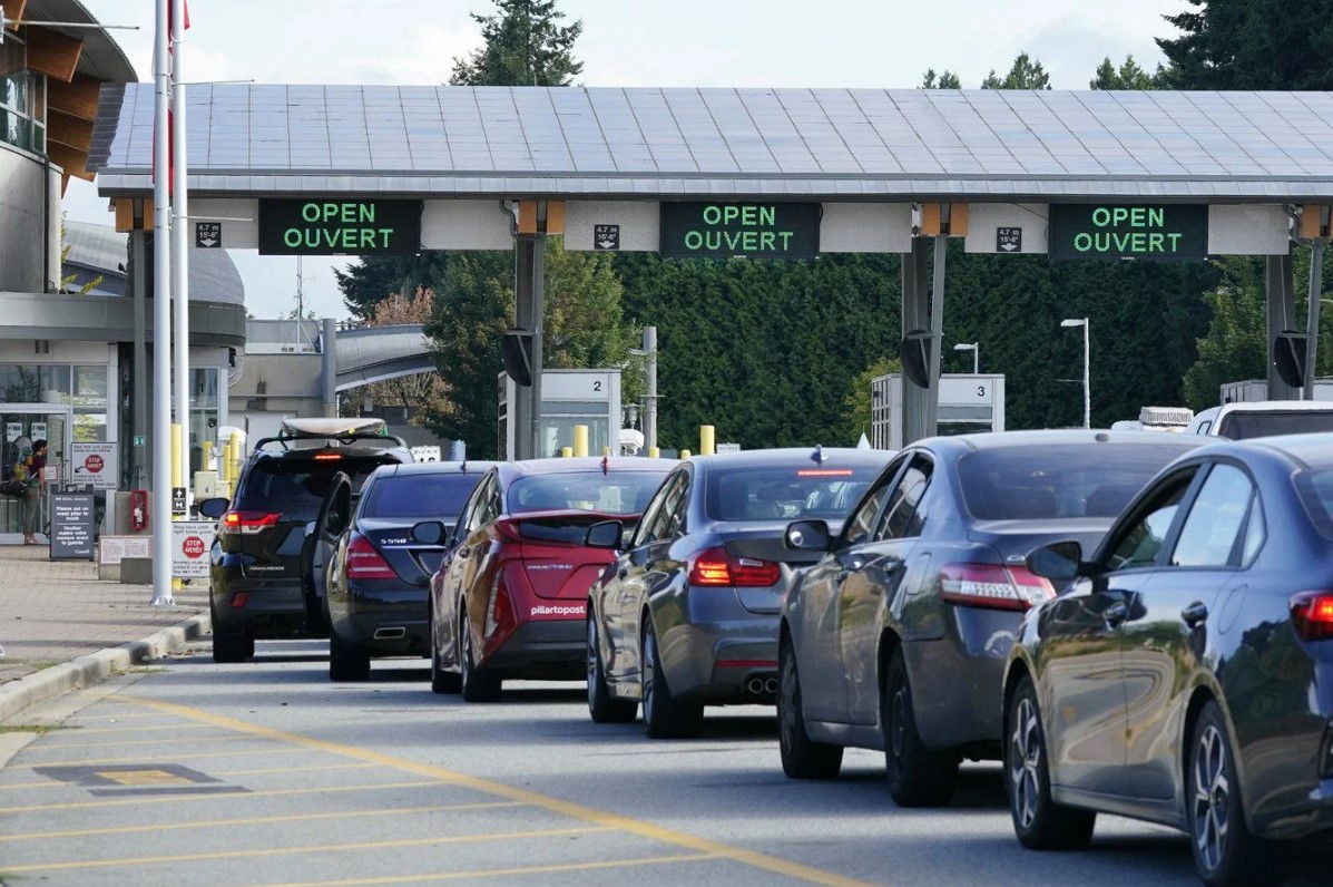 Cars entering into Canada - Canada Implements Travel Regulations for Mexican Visitors